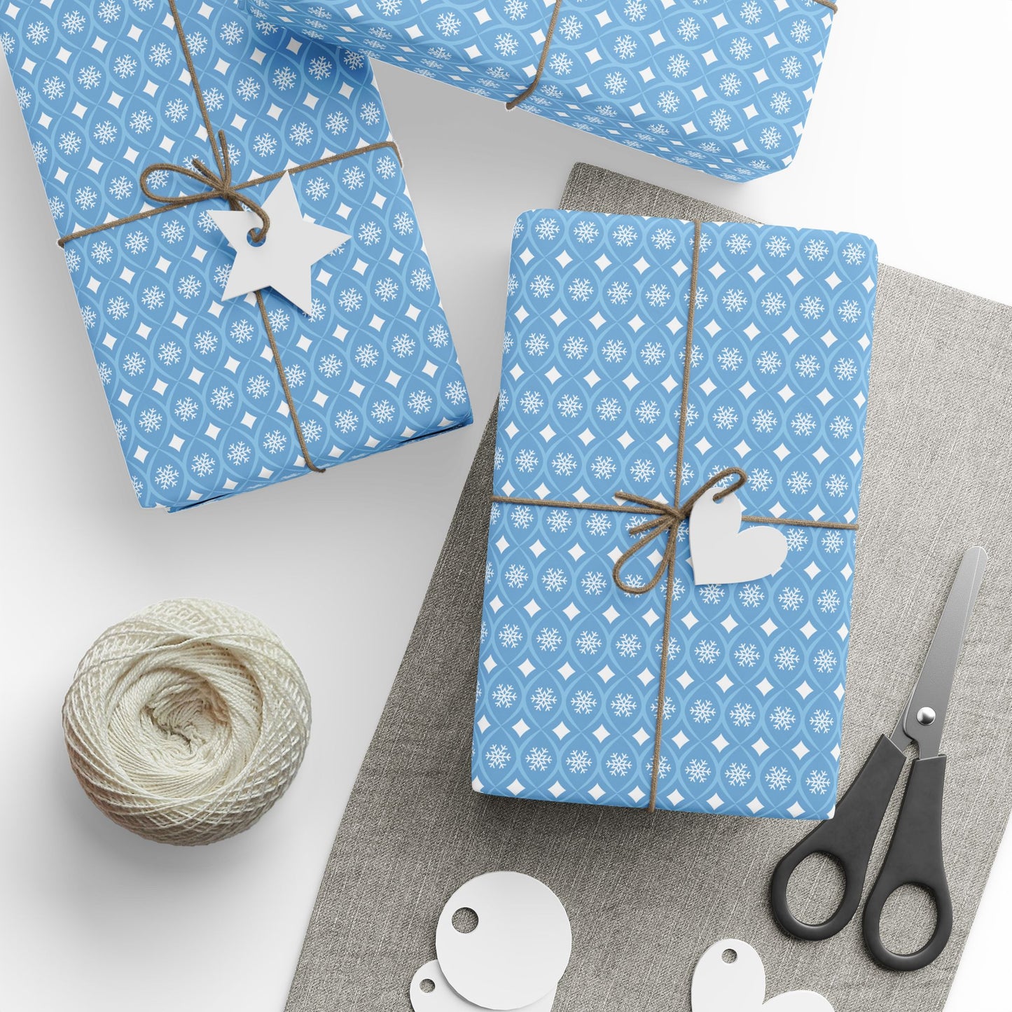 Gift Wrap | Chapel Hill, North Carolina | Snow