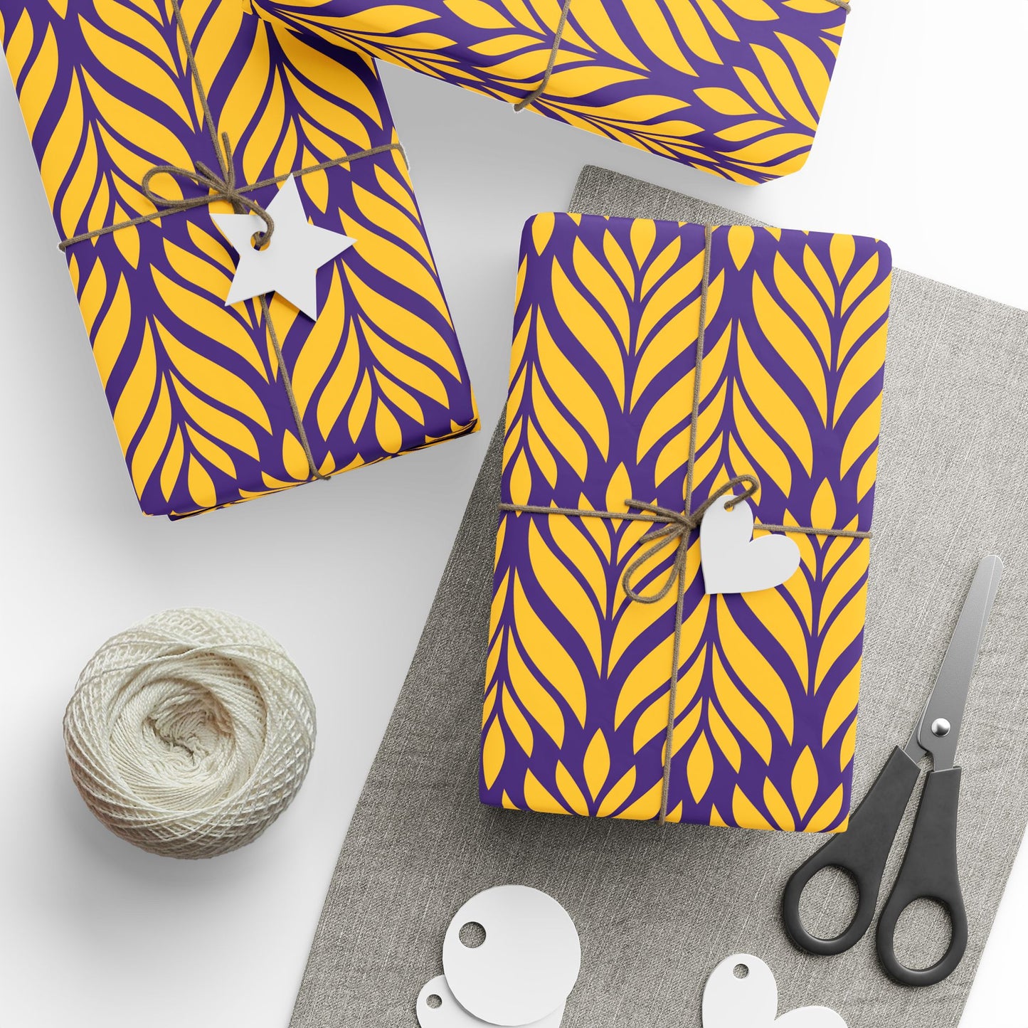 Gift Wrap | Baton Rouge, Louisiana | Palm