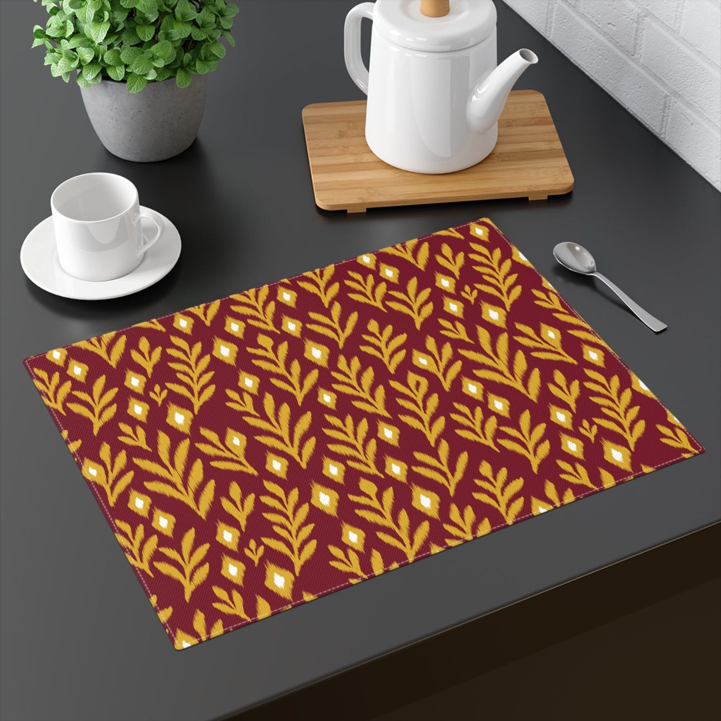Placemat | Red & Yellow | Laurel