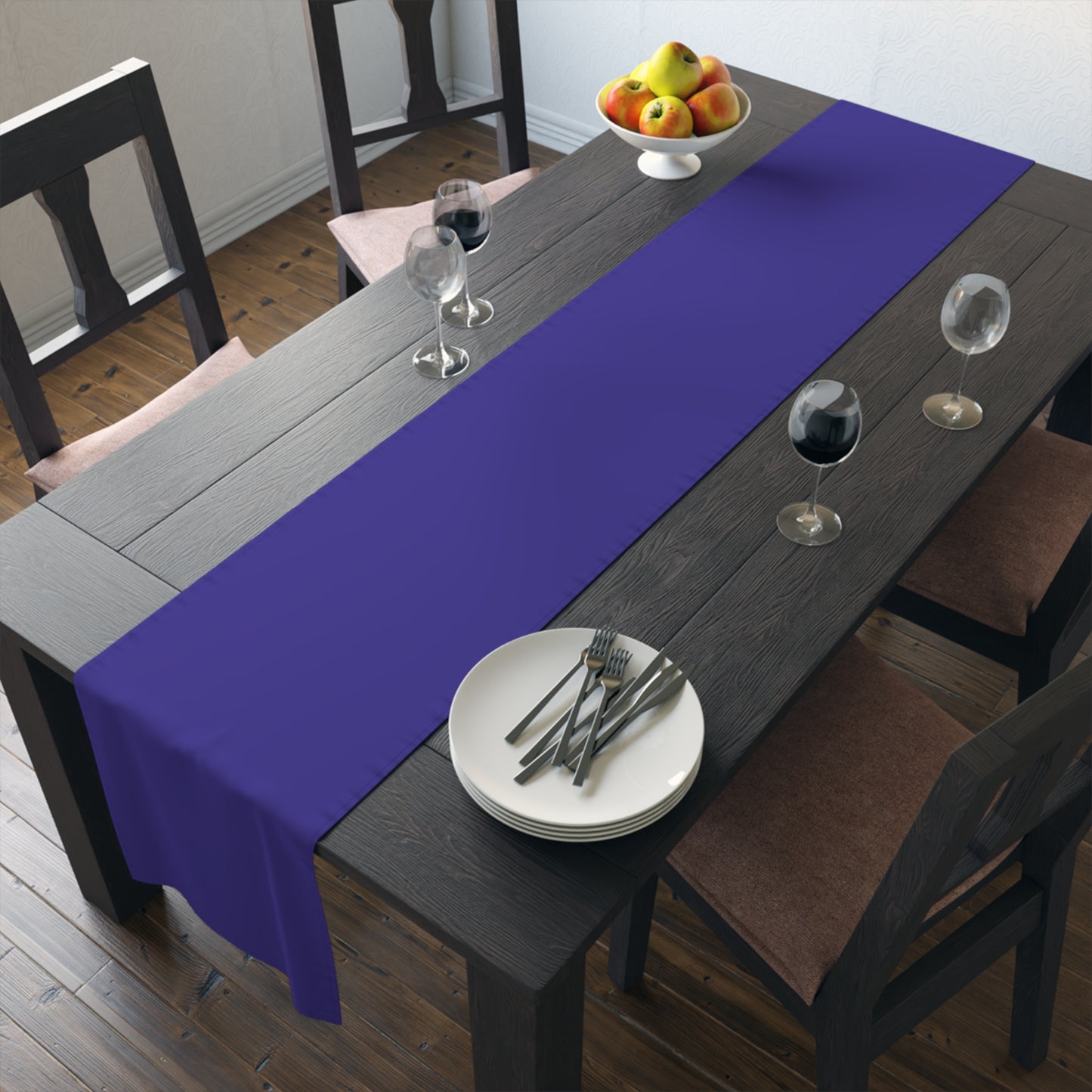 Table Runner | Harrisonburg, Virginia | Dark