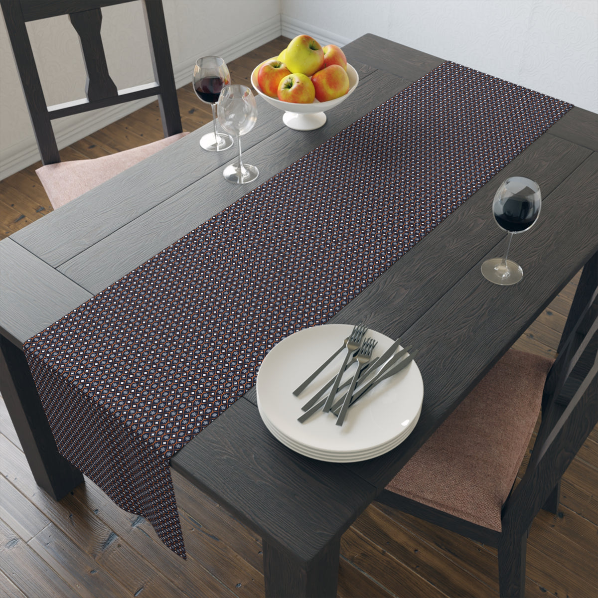 Table Runner | Auburn, Alabama | Snow