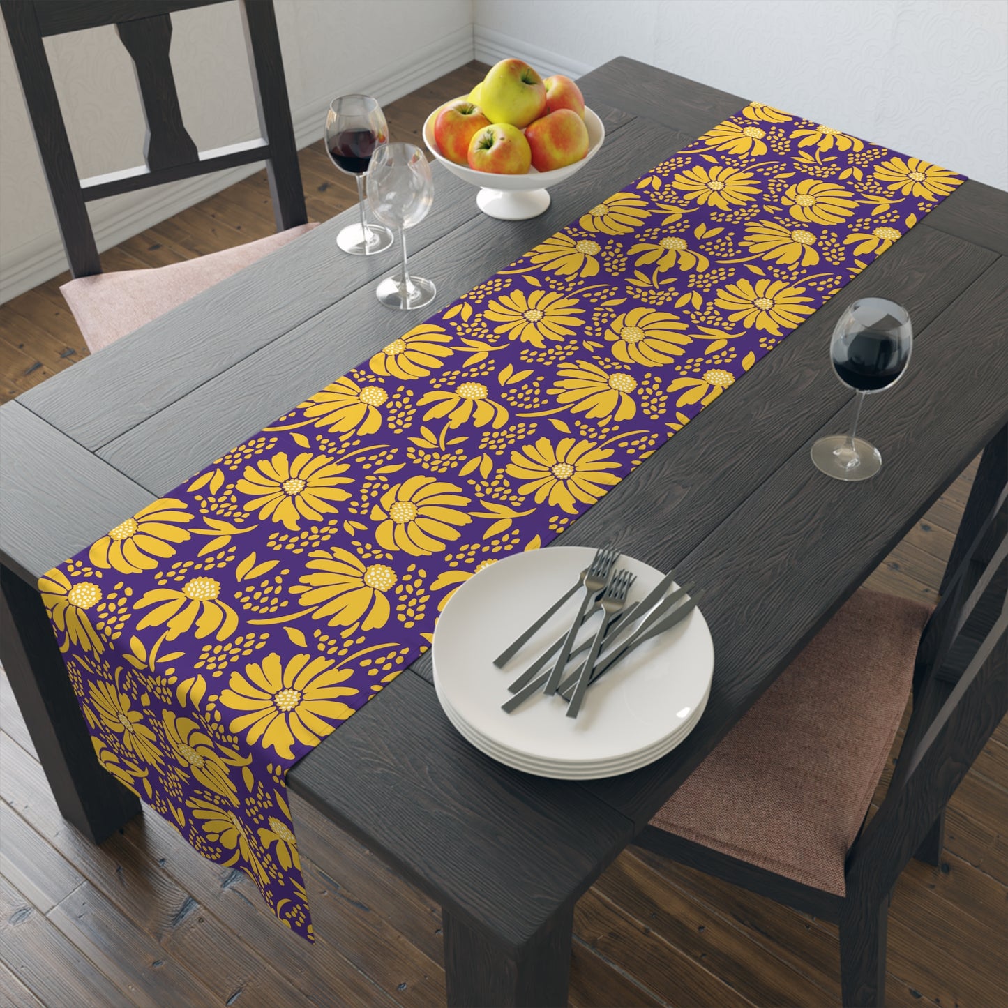 Table Runner | Baton Rouge, Louisiana | Bellis
