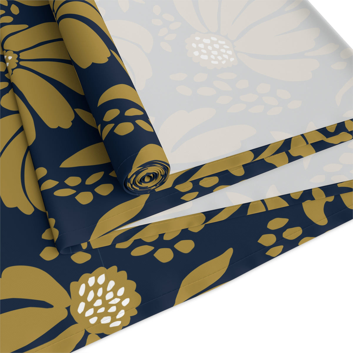 Table Runner | Notre Dame, Indiana | Bellis