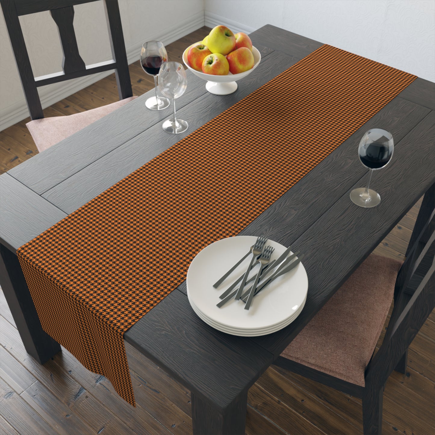 Table Runner | Princeton, New Jersey | Houndstooth