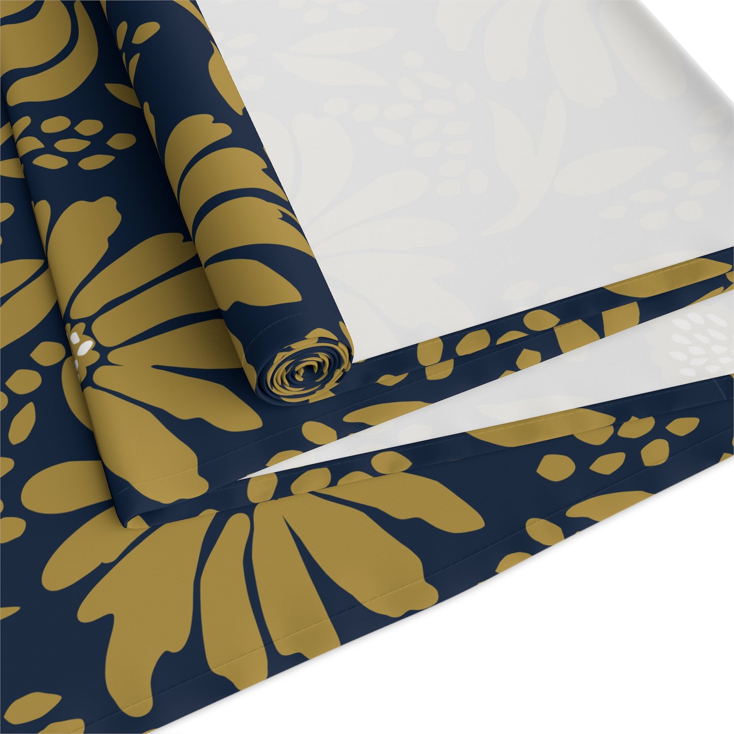 Table Runner | Notre Dame, Indiana | Bellis