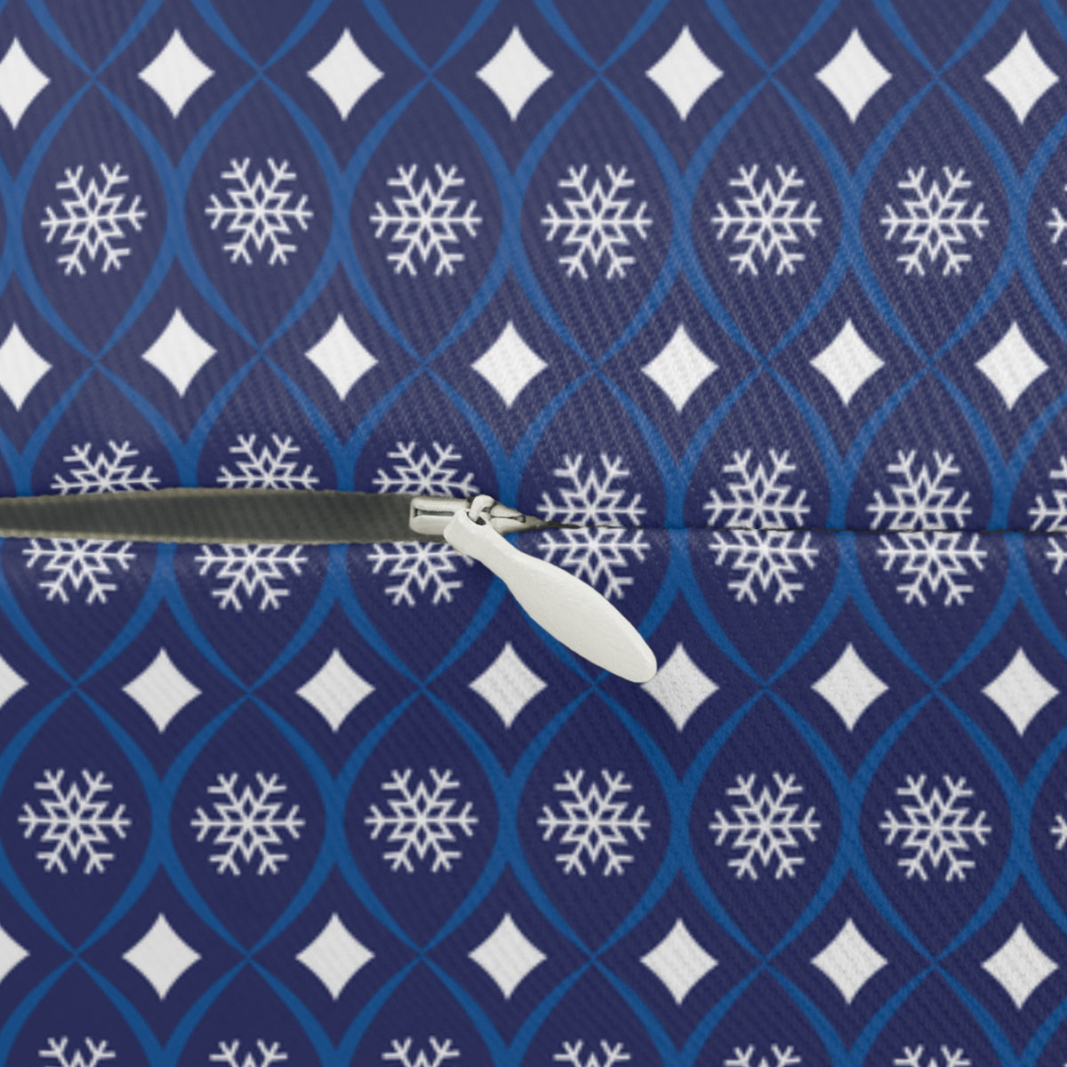 Pillow | Durham, North Carolina | Snow