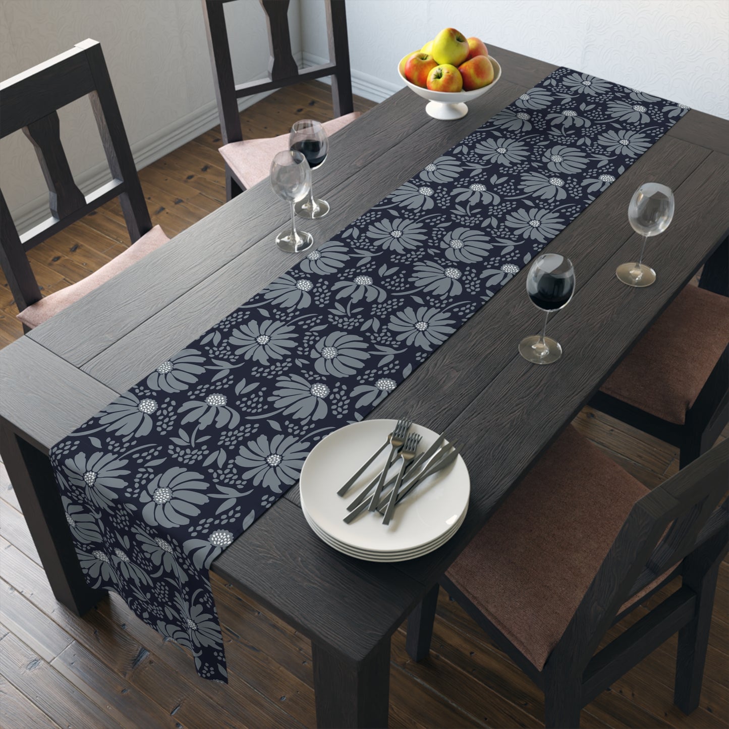 Table Runner | Storrs, Connecticut | Bellis