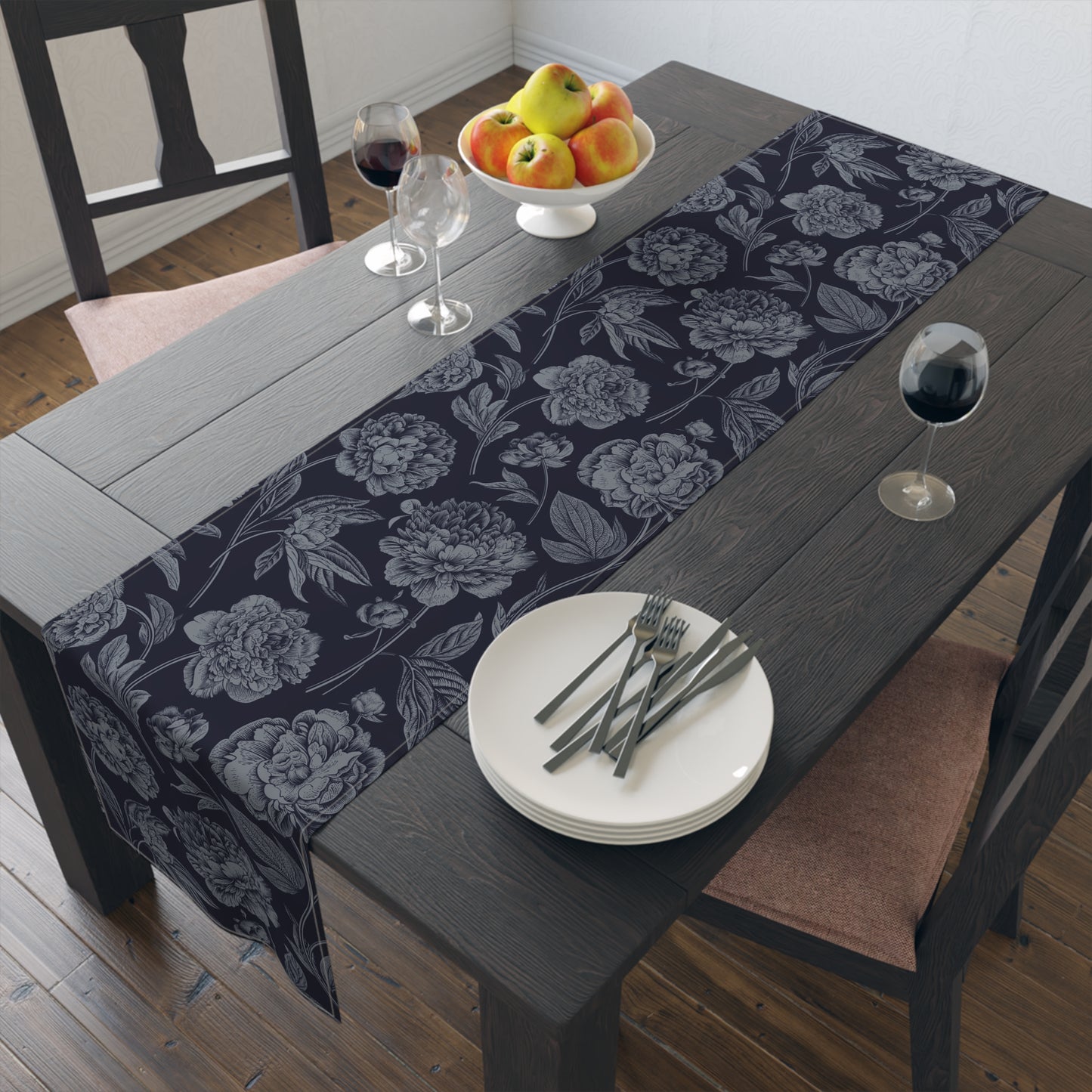 Table Runner | Storrs, Connecticut | Peony