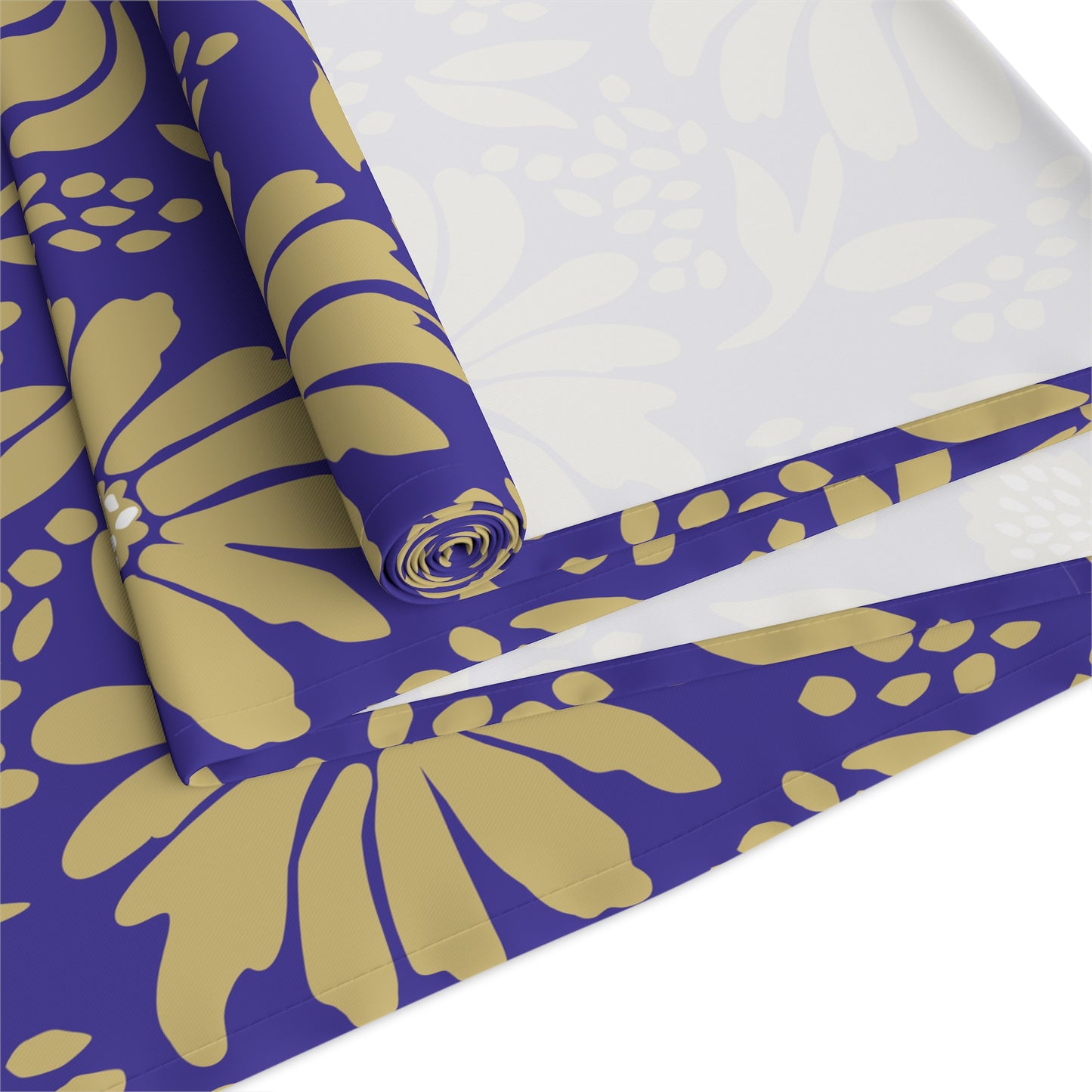 Table Runner | Harrisonburg, Virginia | Bellis