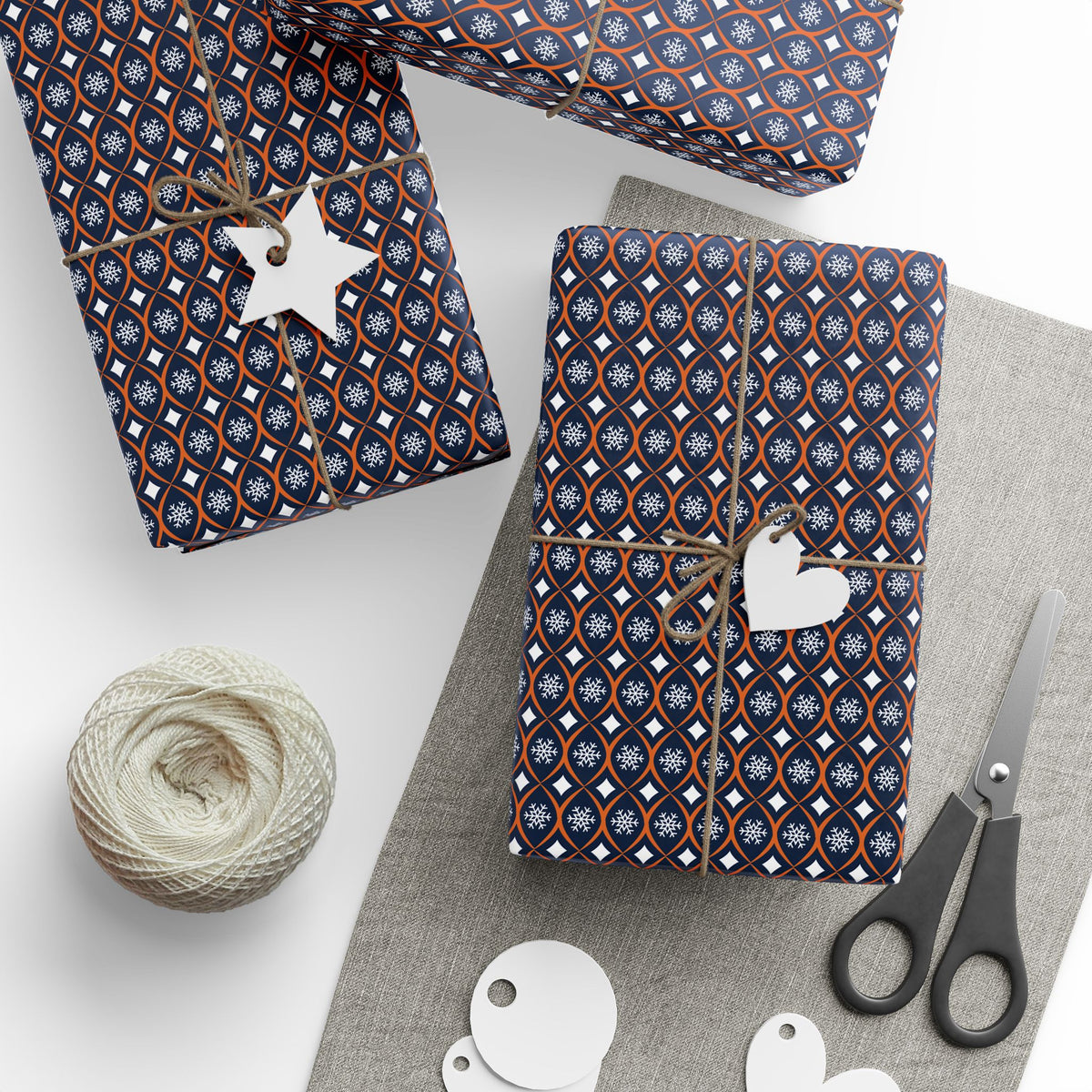 Gift Wrap | Auburn, Alabama | Snow
