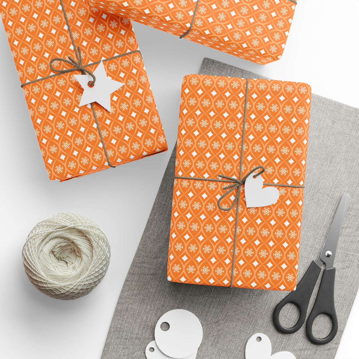 Gift Wrap | Knoxville, Tennessee | Snow