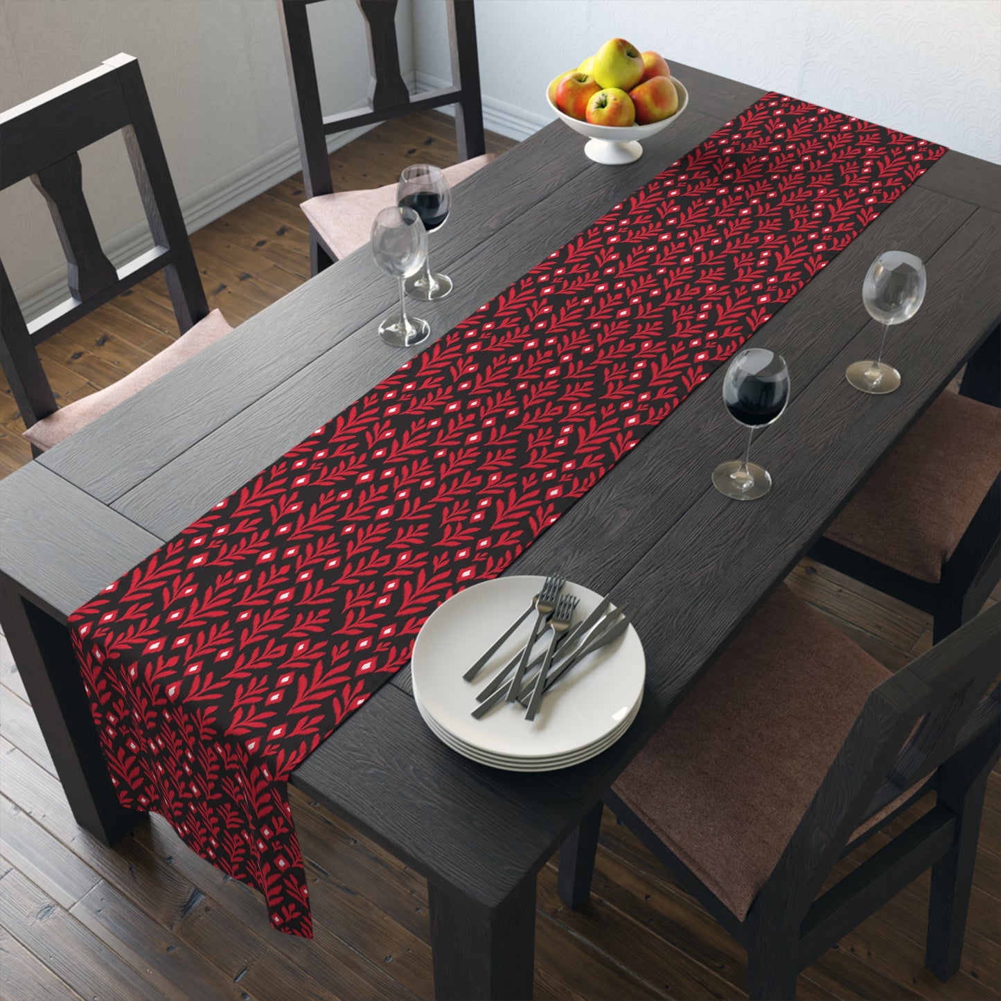 Table Runner | Raleigh, North Carolina | Laurel