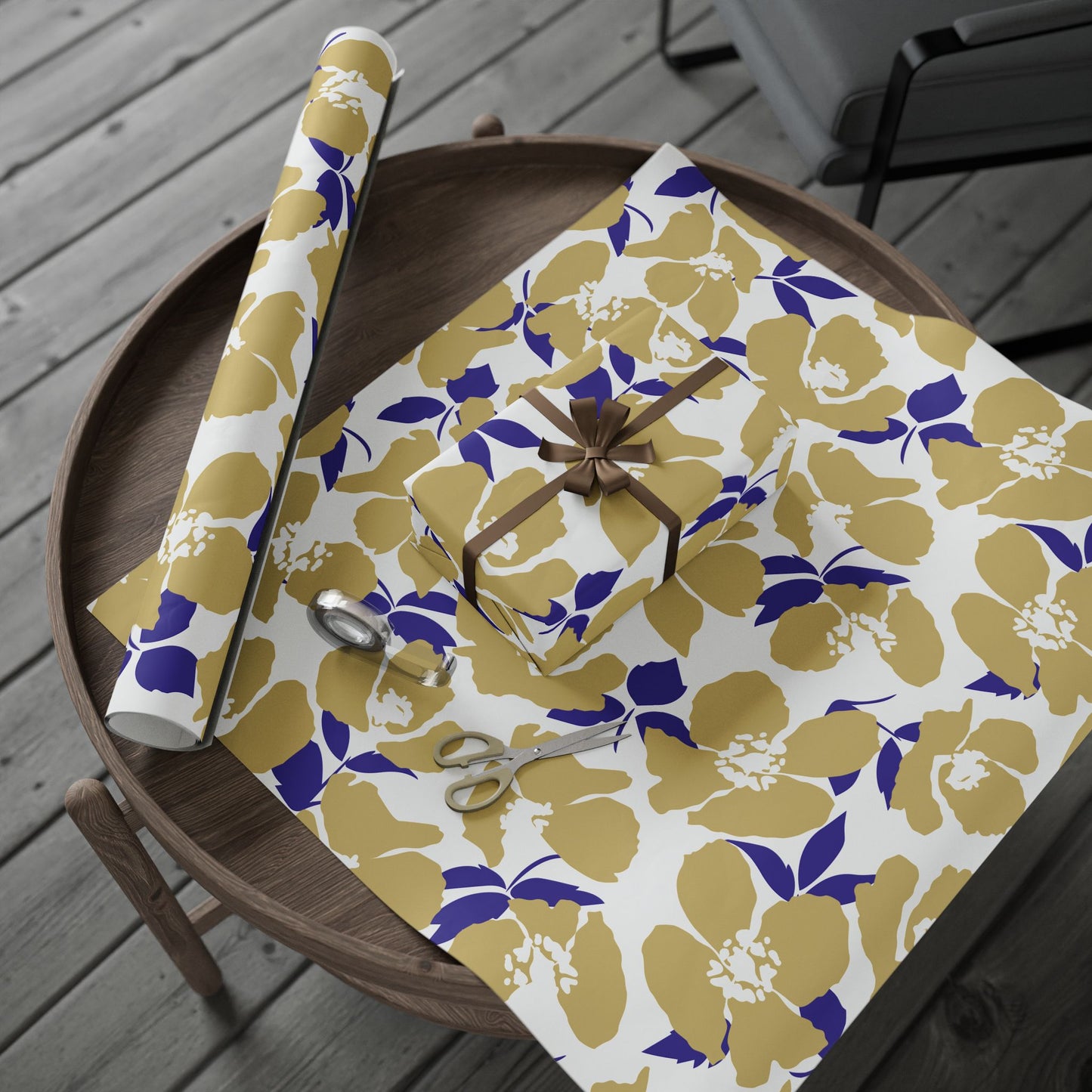 Gift Wrap | Harrisonburg, Virginia | Poppy