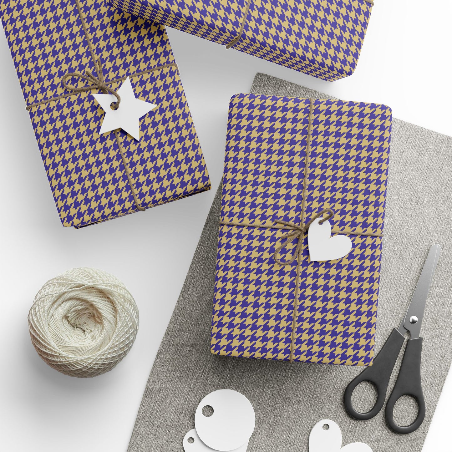 Gift Wrap | Harrisonburg, Virginia | Houndstooth
