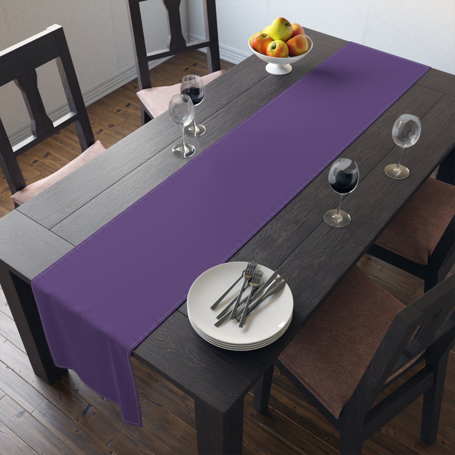 Table Runner | Baton Rouge, Louisiana | Dark�