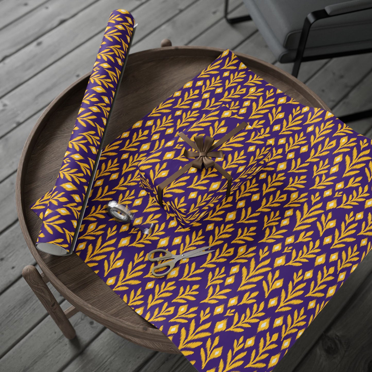 Gift Wrap | Baton Rouge, Louisiana | Laurel